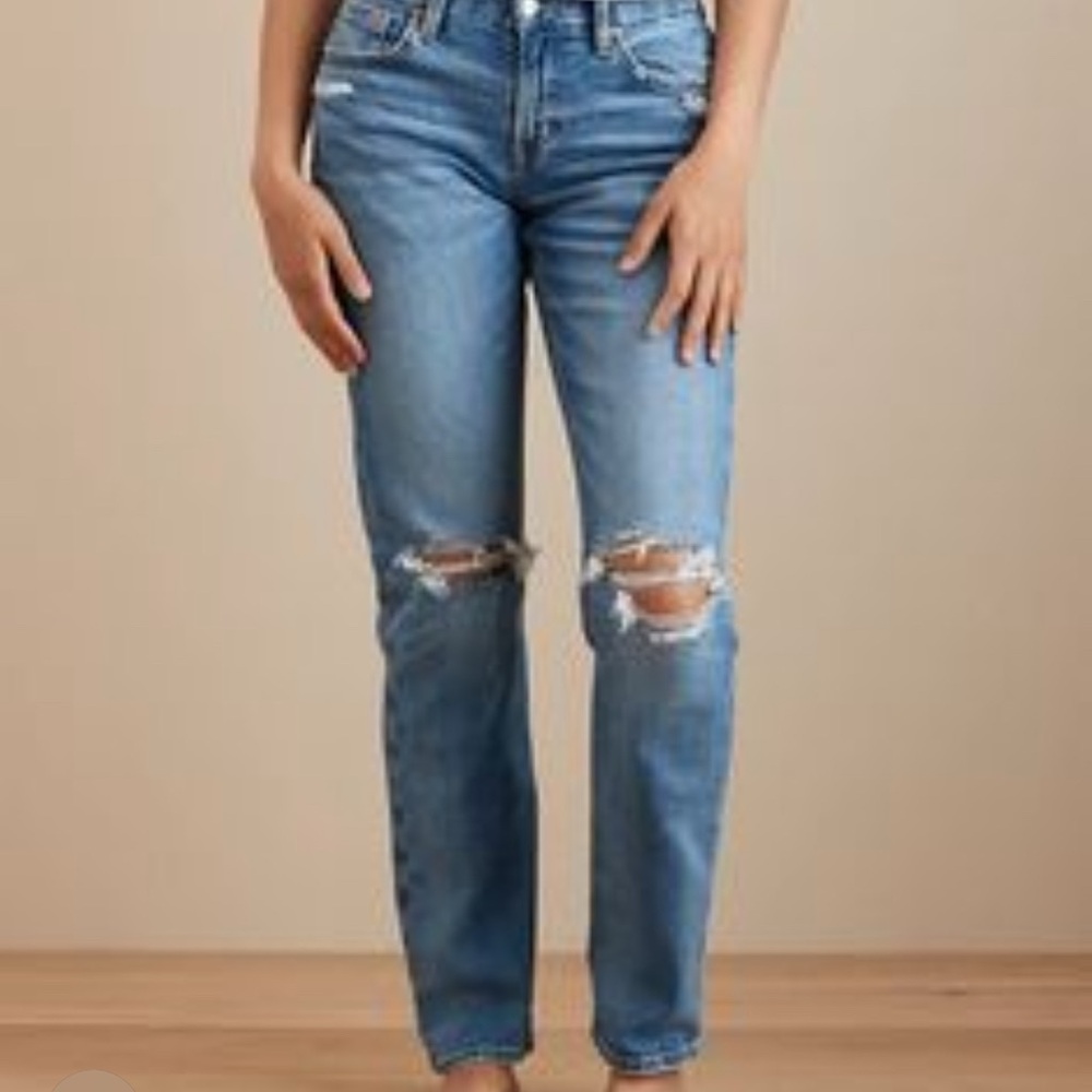 American Eagle Outfitters Light Blue Ripped Straight Leg Mom Jeans 14 long